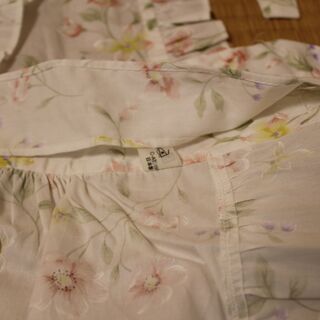 エプロン　花柄の画像