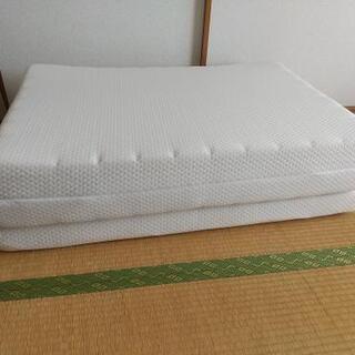 【受け取り待ち】折り畳み敷布団 マットレス ２枚