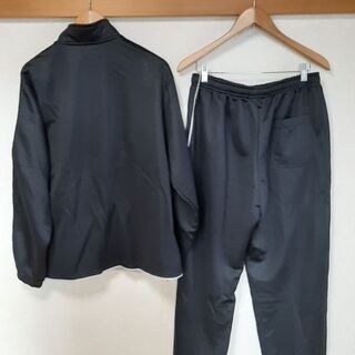 【値下げ＆おまけ3点】【新品】K・SWISS ジャージ上下 LL メンズ これからの季節に！の画像