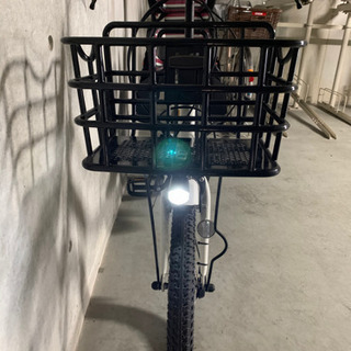 ほぼ新品　ヤマハ電動アシスト自転車　おまけ付きの画像