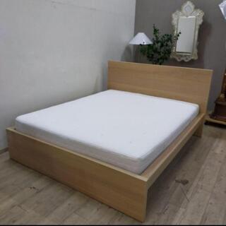 【 IKEA 】クイーンベッド マットレス付き
