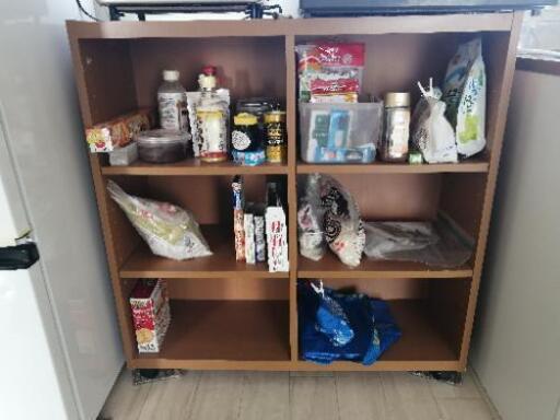 キッチンで使用の棚
