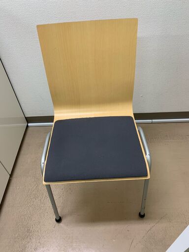 会議用チェアー(2000円→1000円にしました)