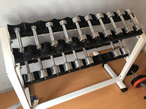 ダンベル、ダンベルラック