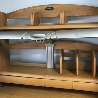 値下げしました！学習机（サイド3段引き出し、椅子、マット付き）の画像