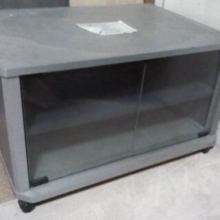 ガラス扉の木製キャビネット 【詳細を読んでから問い合わせしてください】