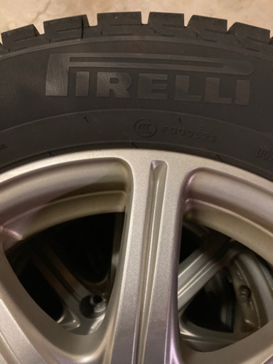 スタッドレスタイヤ　195/65 R15 