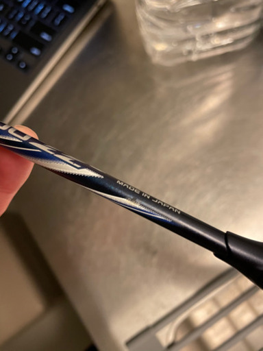 【ASTROX 100ZZ】バドミントンラケット (YONEX)
