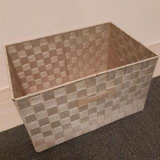 取引中3/31まで収納かご  美品      