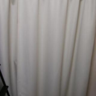 無料　無印良品遮光カーテン　ニトリレースカーテン各4枚　長さ186センチ
幅1枚90センチの画像