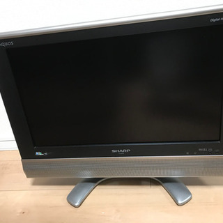 液晶テレビ　20型　ジャンク品扱い