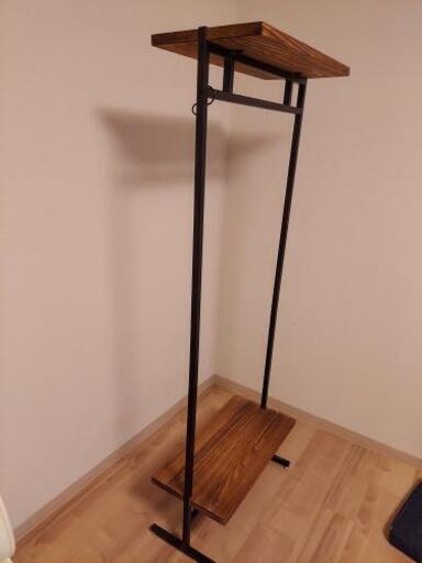 ハンガーラック　良品（一枚板だと思う）
