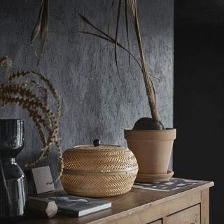 【お譲り先決定済】　【IKEA】手編み バスケット 小物入れ 収納カゴ ＋【ダイソー】小物入れ = 300円の画像