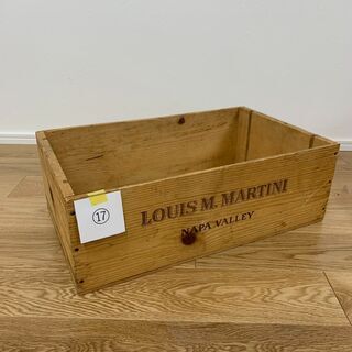 VINTAGE WOOD BOX⑰