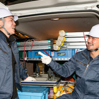 力仕事じゃないのでサクサク働けます！！仕事終わりのビールも更に美味しく飲めちゃう！！異業種からの転職歓迎！寮あり！！【消防設備の保守や点検】 の画像