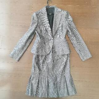 MATERIAのスーツ ９号