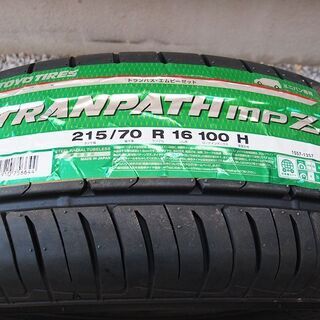 新品 タイヤ トーヨータイヤ 215/70 R16 4本セットの画像