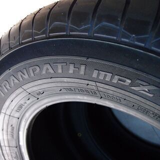 新品 タイヤ トーヨータイヤ 215/70 R16 4本セットの画像