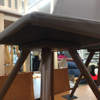 FUJIEI（藤栄）の１人掛けグリムチェア（ブラウン）です。【トレファク東大阪店】の画像