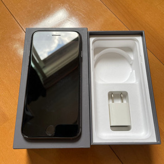 iPhone 8 64ギガ simフリー