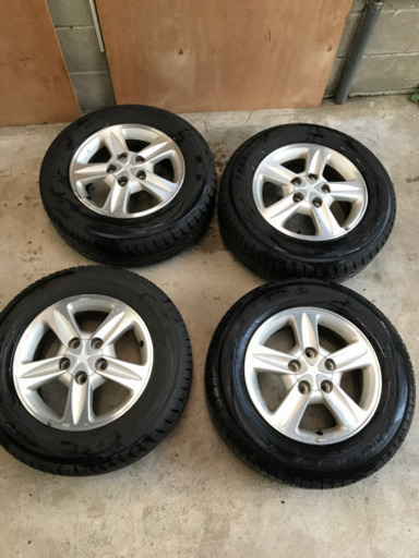 トヨタエスティマ3.0L 4WD用純正アルミホイルタイヤのセットバリ溝品