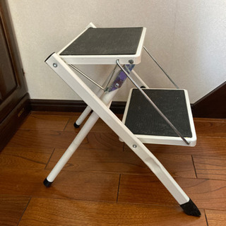 開閉式　踏み台