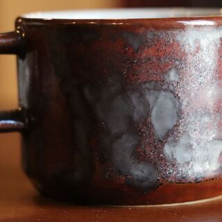 デンマークより入荷したDesiree(デシレ)社の極北の地を意味するThule(ツーレ)シリーズのカップ&ソーサーです。和食器とも相性が良い上品なで美しいデザインが魅力のビンテージのコーヒーカップ。1の画像