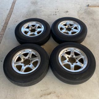 ハイエース　195/80R15 104/105L LT  ダンロップ夏タイヤ