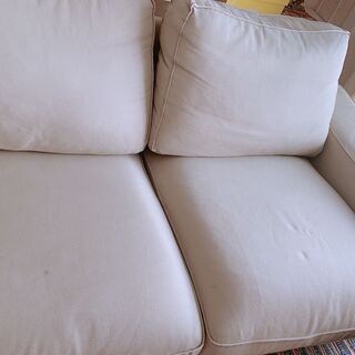 【4月7日夜または4月8日午前中限定値下げ中！！IKEAの人気ソファシリーズ】KIVIK3人がけソファーの画像