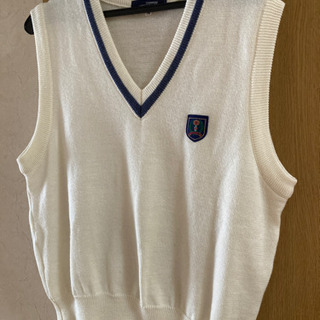那覇国際高校制服