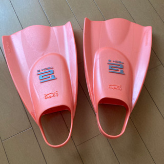 スイミング　水泳　フィン