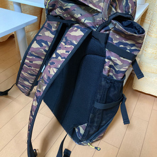 今年最後のフリマ限定価格に値下げ中🍂 ATHLETA アスレタ カモフラ リュック🎒✨ ブラジルロゴ入り／大容量タイプ 現物をぜひ当日ご確認ください！の画像