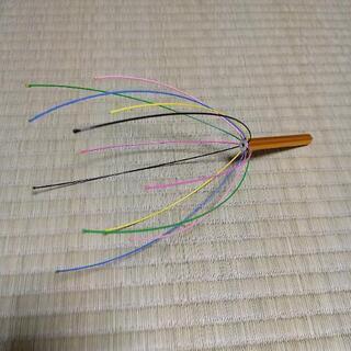 頭皮マッサージ機　