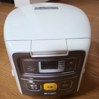 タイガー　炊飯器　3合炊き　2018年製の画像