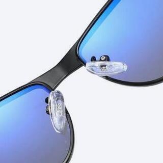 Audiサングラス  スポーツシルバー   【偏光&UV400】ケースサービス中の画像