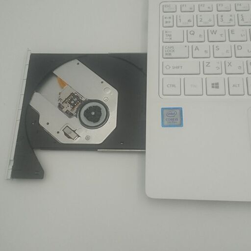 東芝　高年式高性能第7世代Core i5搭載 DDR4メモリ4G M2.SSD256G　Wifi対応 USB3.0　USB 持ち運び　薄型軽量（1.35kg）ブルーレイ フル高画質液晶 Webカメラ　HDMI出力　キーボード新品　最新Windows10搭載