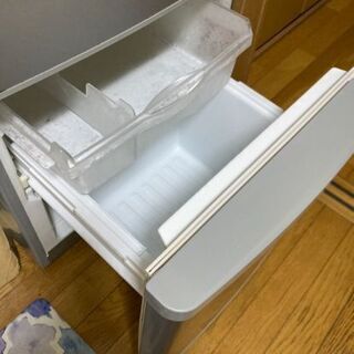 パナソニック NR-B144W-S 冷蔵庫。の画像