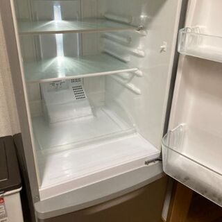 パナソニック NR-B144W-S 冷蔵庫。の画像
