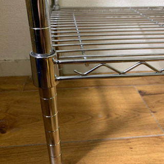 金属製網棚の画像