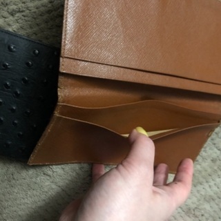 【台東区】Genuine leather本革財布2個セット✨薄型、サブ財布にもの画像
