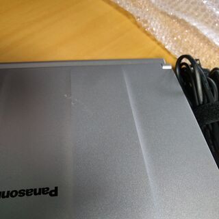 PanasonicノートパソコンCF-SX2　画面に筋入り　SDDにしています。Win10 4G/512Gの画像