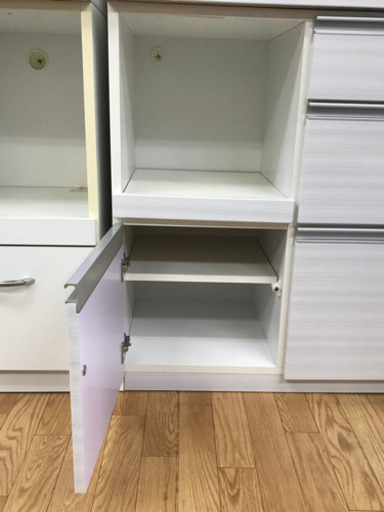 【リサイクルショップ八光　田上店　配達・設置OK】エナメルホワイト&ブラック大型食器棚