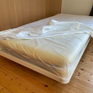 無印良品　脚付マットレス・ボンネルコイル・シングル（スチールメッシュ・洗えるカバー）の画像