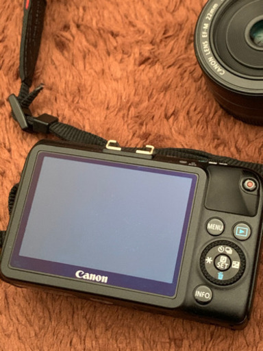 Canon EOS M2  ミラーレス一眼