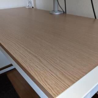 PCデスク テーブルの画像