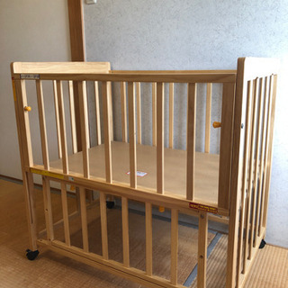 ベビーベッド　西松屋　ハピネス　ナチュラルカラー