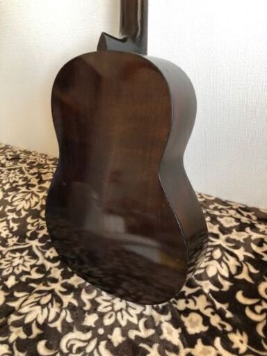 YAMAHAクラシックギター　オール単板　MADE　IN　JAPAN　ケース付き