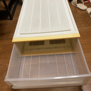 ベッド下収納の画像