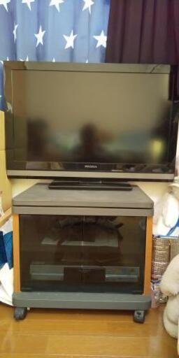 32v型液晶テレビ\u0026テレビ台セット[中古品.今週日曜日お昼頃までに取りに来て頂ける方！]
