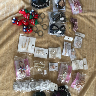 アクセサリー ピアス　 ネックレス　 タトゥーシールの画像